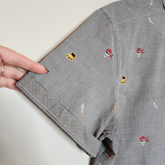 Johnston & Murphy Pirate Themed Plaid Short Sleeve Button Shirt Men's Medium - Picture 2 of 16